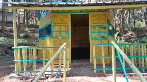 Dharamshala Cama Y Desayuno | Himtrek Stays,Mcleodganj