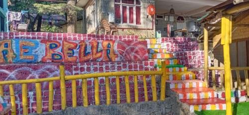 Dharamshala Cama Y Desayuno | Himtrek Stays,Mcleodganj