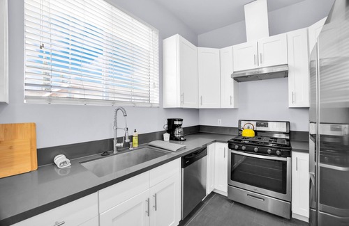 North Hollywood Casa | Hinds by AvantStay Duplex in North Hollywood