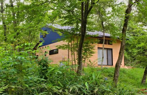 Shikanosato Onsen Chalet De Esquí | Hinoki no ie - Cottage with natural hot spring in a cypress bathtub