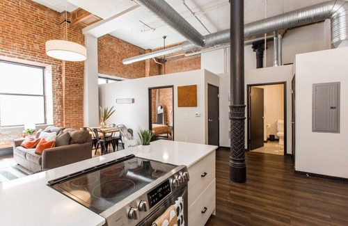 Kansas City Apartamento | Hip Downtown Loft Walk to River Market and DT