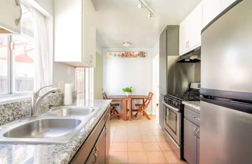 Normal Heights Casa | Hip & fun, cozy 2x1 mini-compound. Close 2 all!