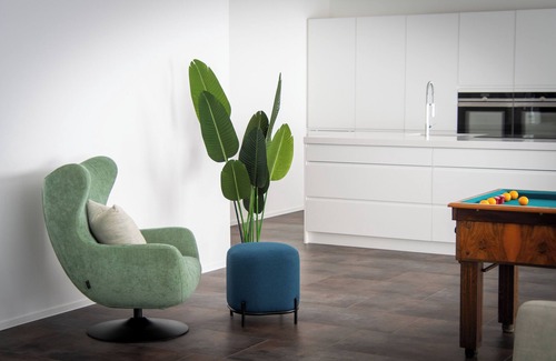 Knokke Apartamento | Hip & modern ground floor apartment with 2 billiard tables and all amenities!
