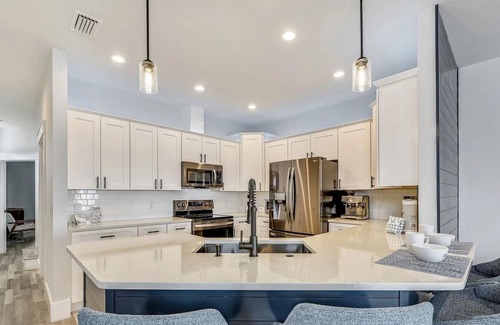 Bahama Beach Casa | Hip-Nautic - Beautiful Home - Private Hot Tub!