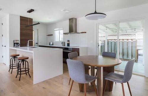 Santa Clara Apartamento | Hip Santa Clara 2BR w/ Backyard, nr Shops & Dining, by Blueground