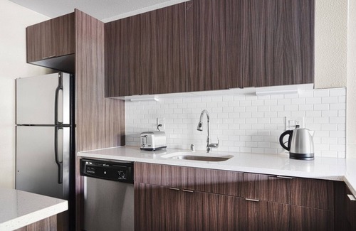 Sunnyvale West Apartamento | Hip Sunnyvale 1BR w/ W/D, Gym & Pool, 10 min to FB & Google, by Blueground