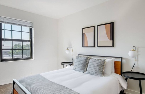 Uptown Apartamento | Hip Uptown 1BR w/ Rooftop & Grills, nr Hospital & Beach, by Blueground