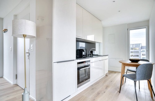 Sihlfeld Apartamento | Hip Wiedikon 2.0 Room w/ Storage & W/D, 3 min to Market, by Blueground