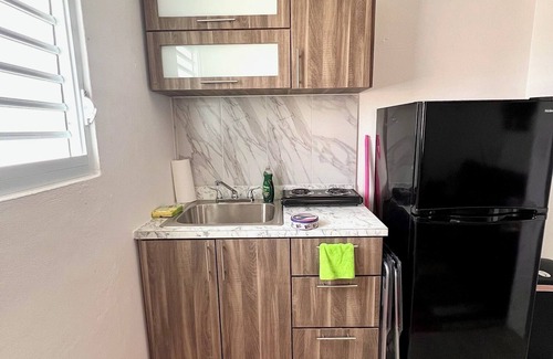 Carolina Apartamento | HipHop 1BR w/yard space near mall & beaches