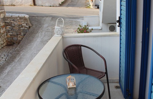Moutsouna Apartamento | "Hippocampus" double studio by the sea
