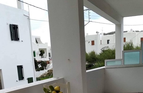 Moutsouna Apartamento | "Hippocampus" triple studio 2 min walk from the beach
