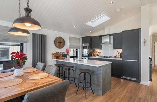 Penally Chalet De Esquí | Hiraeth - Luxury Lodge, Hot Tub, Close to Beach
