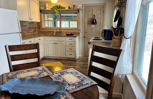 Cripple Creek Casa | Historic 1895 2-bedroom house walking distance to everything in Cripple Creek