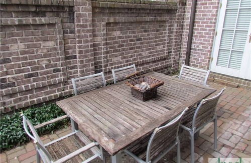 Historic District - North Casa | Historic 3-Bed Townhouse w/Courtyard & Parking