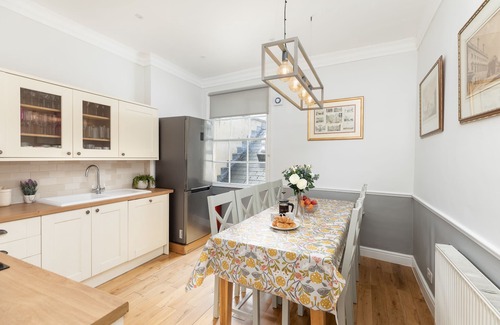 Bath City Centre Casa | Casa-Familiar-Baño Privado-Vista a la Ciudad-Georgian Town House