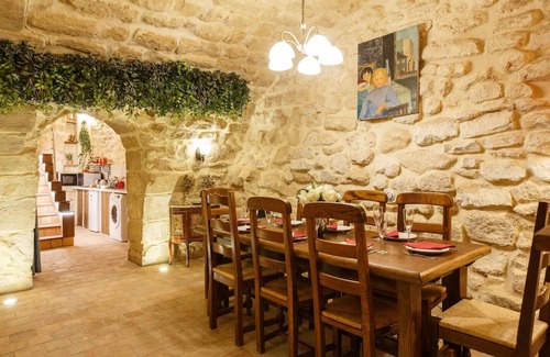 Odeon Apartamento | Historic Allure: Embrace Old French Charm by Notre Dame, Boulevard Saint-Germain