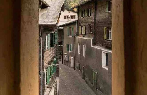 Naters Apartamento | Historic Apartment in the old Village of Naters