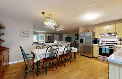 Barnstable Casa | Historic Barnstable Village Home w/ Private Yard - Near Beach