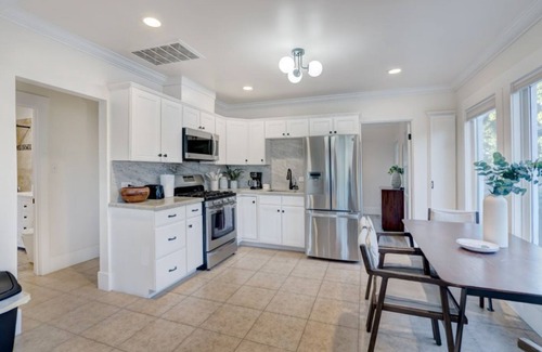 Logan Heights Casa | Historic Barrio Logan Bungalow