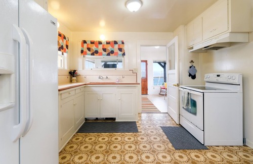 Morro Bay Cabaña | Histórico Bayfront Cottage en Morro Bay! Mascota amigable