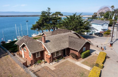 Morro Bay Cabaña | Histórico Bayfront Cottage en Morro Bay! Mascota amigable