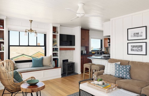 Dillon Beach Casa | Historic Beach Cottage with Ocean View Deck - Steps to Beach