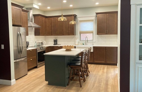 University District Casa | Historic Beacom Residence — Steps to Downtown, River and U of M.