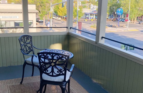University District Casa | Historic Beacom Residence — Steps to Downtown, River and U of M.