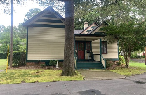 Wilson Casa | Historic Beauty Near Downtown Wilson and Barton College
