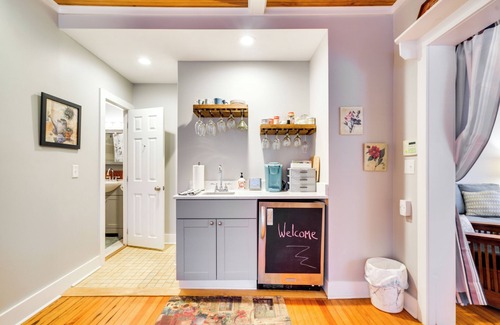 Bemus Point Apartamento | Historic Bemus Point Studio w/ Porch: Walk to Lake