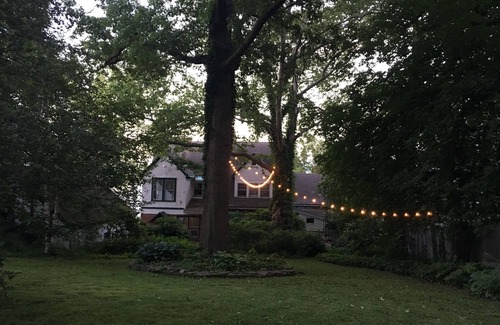 Newburgh Casa | Historic British Arts & Crafts Garden Cottage on the Hudson