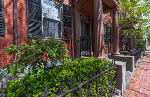 College Hill Condominio | Historic Brownstone in the Heart of College Hill - BROWN - RISD - JWU