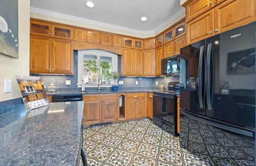 Laconia Casa | Historic Busiel House in the Heart of Laconia