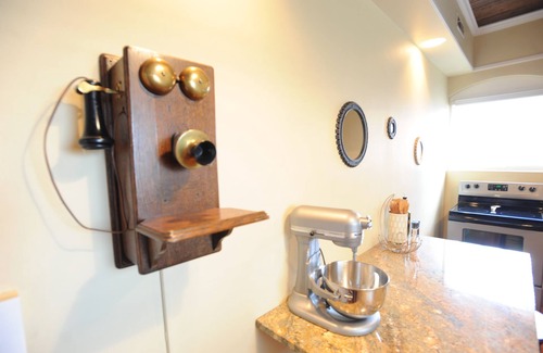 Winston - Salem Casa | Historic Carriage House in Walkable Downtown Winston-Salem