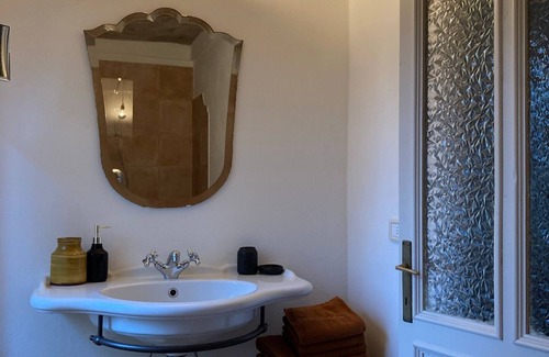 Montaldo Bormida Cama Y Desayuno | Historic Cascina with 10 rooms