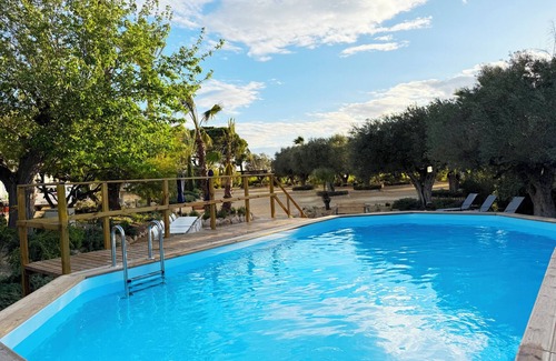 Los Arenales del Sol Casa | Histórica Masía centenaria en gran finca privada