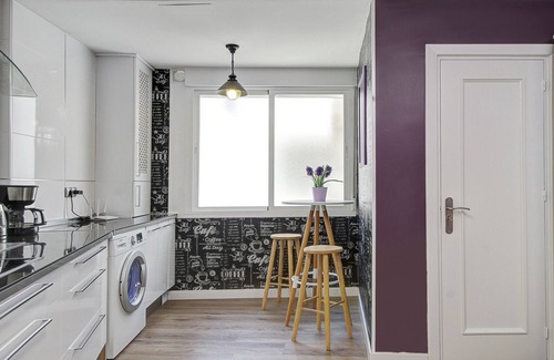 Centro - Sagrario Apartamento | HISTORIC CENTER CATHEDRAL/ALBAICIN - FREE PARKING & WIFI
