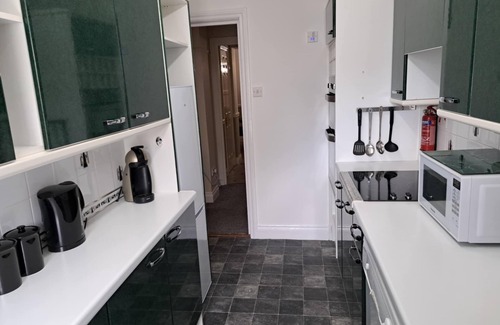 Campbeltown Casa | Historic central apartment in Castlehill Mansions