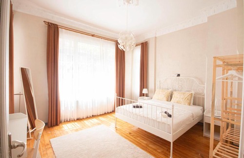 Cihangir Apartamento | Historic Charming Apartment