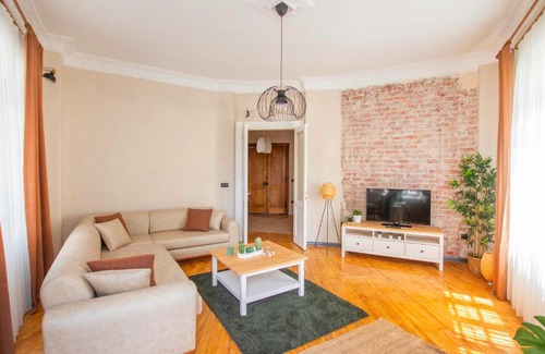 Cihangir Apartamento | Historic Charming Apartment