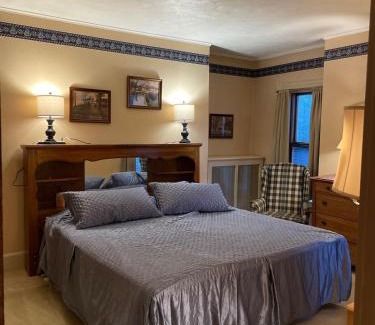McClellandtown Casa | Historic & Charming Home just Steps from Deer Creek Winery