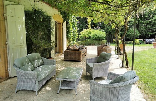 Cressier Casa | Historic Chateau Provides a Beautiful Wedding Venue in the Swiss Countryside