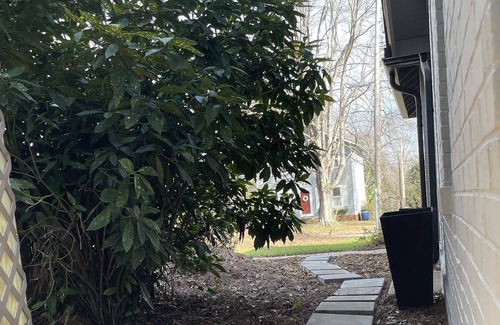 Statesville Casa | Historic City Charmer