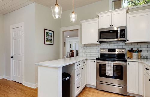 Old Town Cabaña | Historic Cottage in the heart of Pinehurst Village