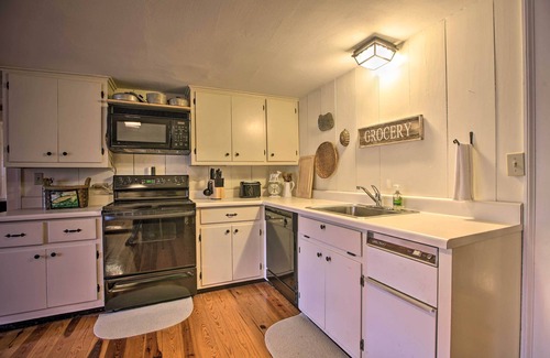 Rockbridge Baths Casa | ¡NUEVO! Casa histórica - ¡Relájate, camina, pesca y escribe!