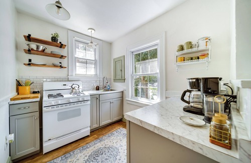 Jefferson Chalmers Casa | Historic Detroit Bungalow: Pet & Family Friendly