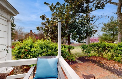 Salisbury Casa | Historic dog-friendly home with a grassy yard, deck, washer/dryer, & central AC