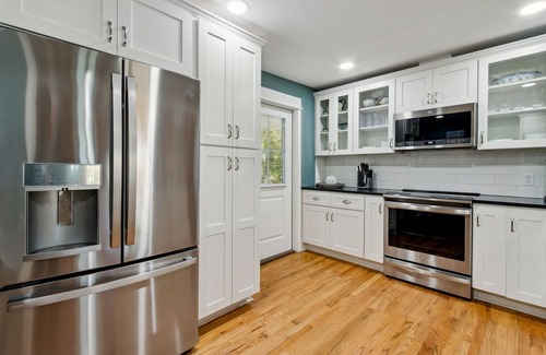 St. Marys Casa | Historic Downtown: Dining, Shops, Ferry Steps Away