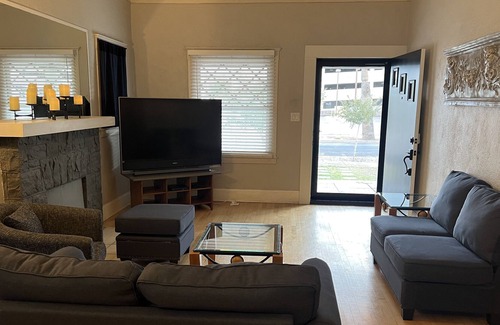 Governmental Mall Casa | Historic Downtown House - Minutes from Diamondback’s Chase Field!