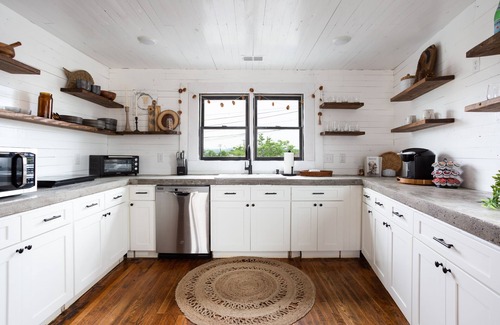 Sevierville Casa | HISTORIC DOWNTOWN LOFT